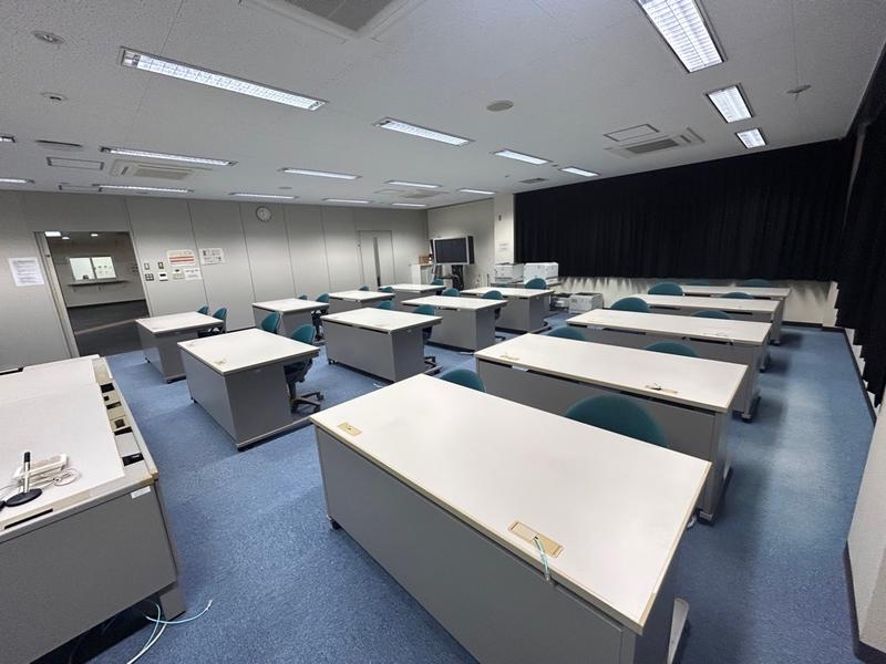 前方斜め