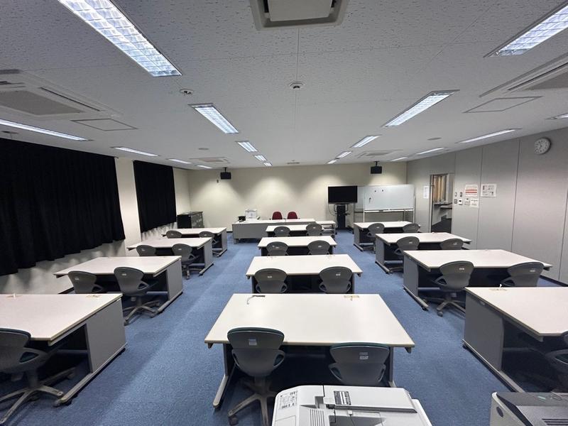 後方正面