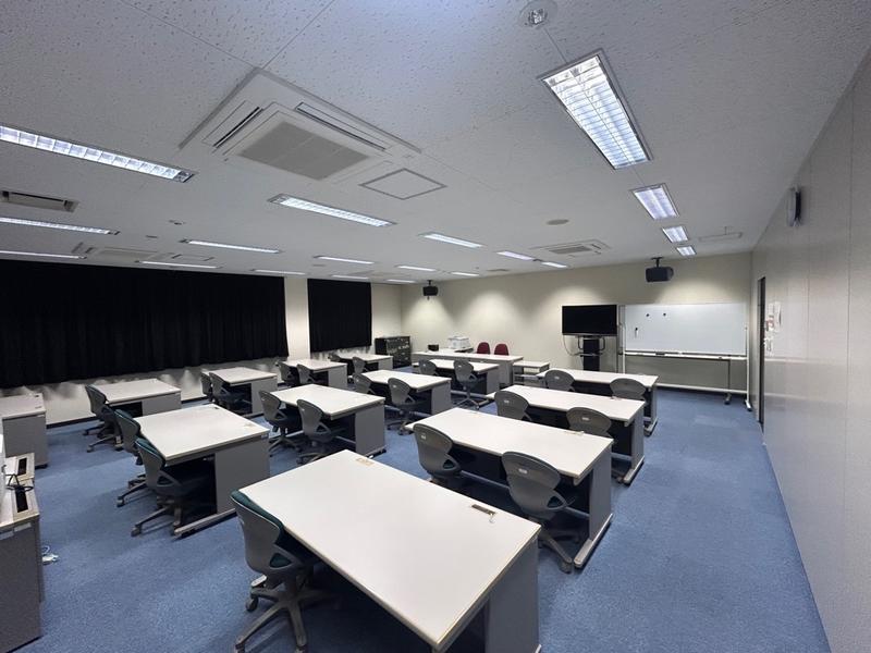 後方斜め